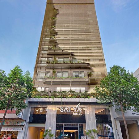 Satya Da Nang Hotel Han Market Bagian luar foto