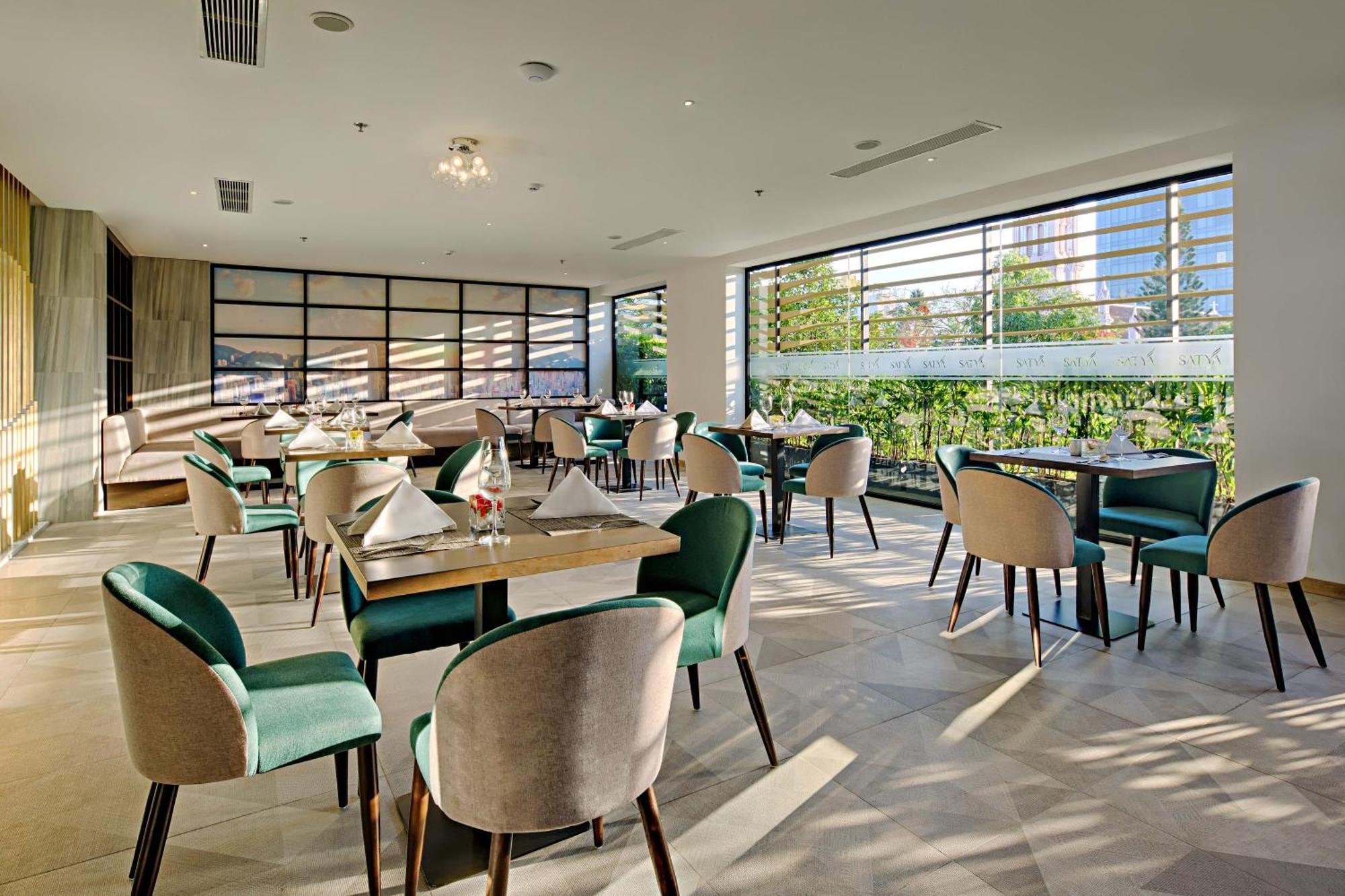 Satya Da Nang Hotel Han Market Bagian luar foto