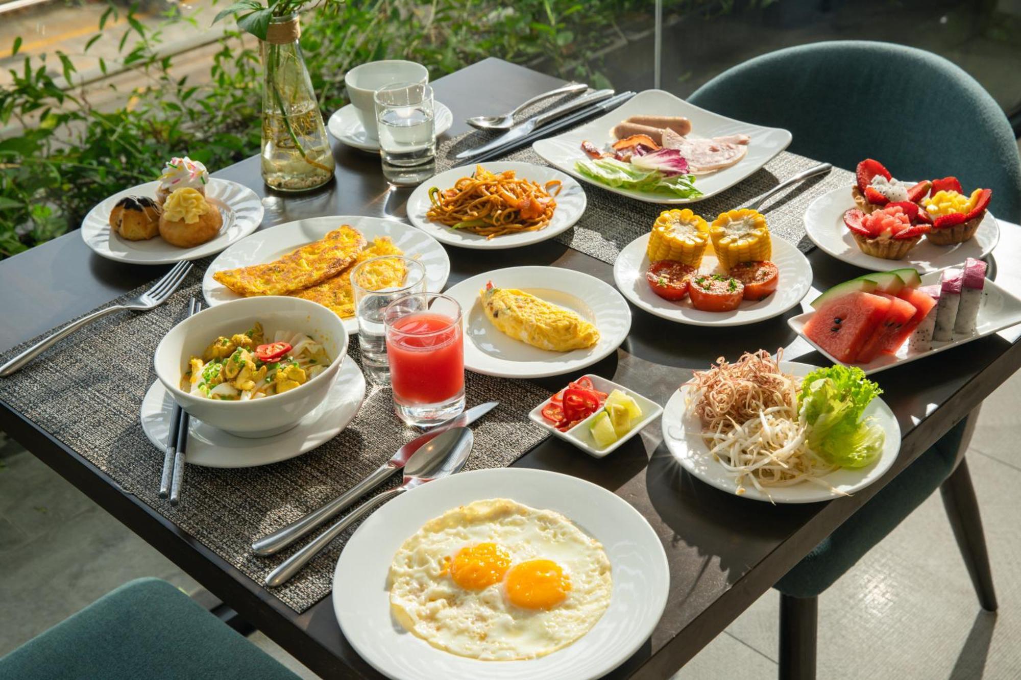 Satya Da Nang Hotel Han Market Bagian luar foto