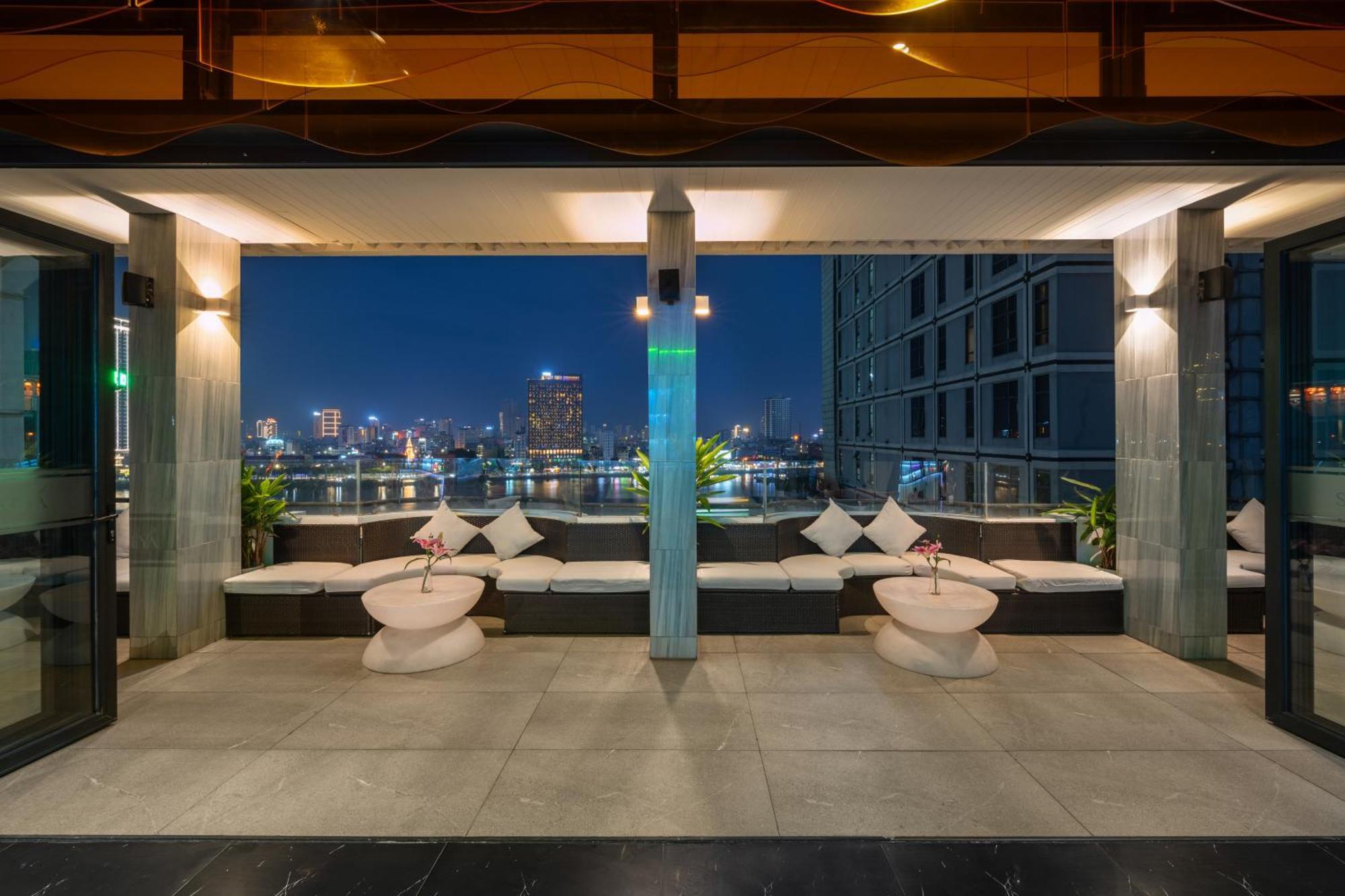 Satya Da Nang Hotel Han Market Bagian luar foto