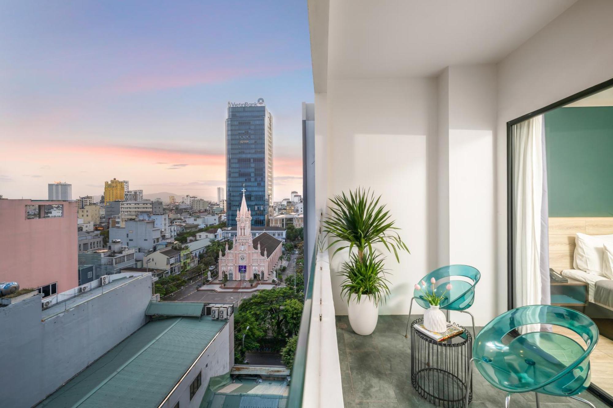 Satya Da Nang Hotel Han Market Bagian luar foto