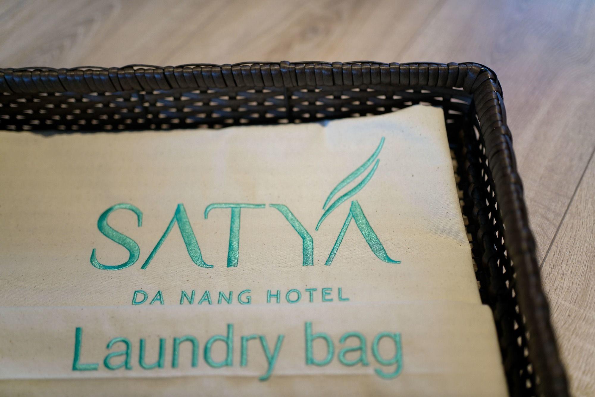 Satya Da Nang Hotel Han Market Bagian luar foto